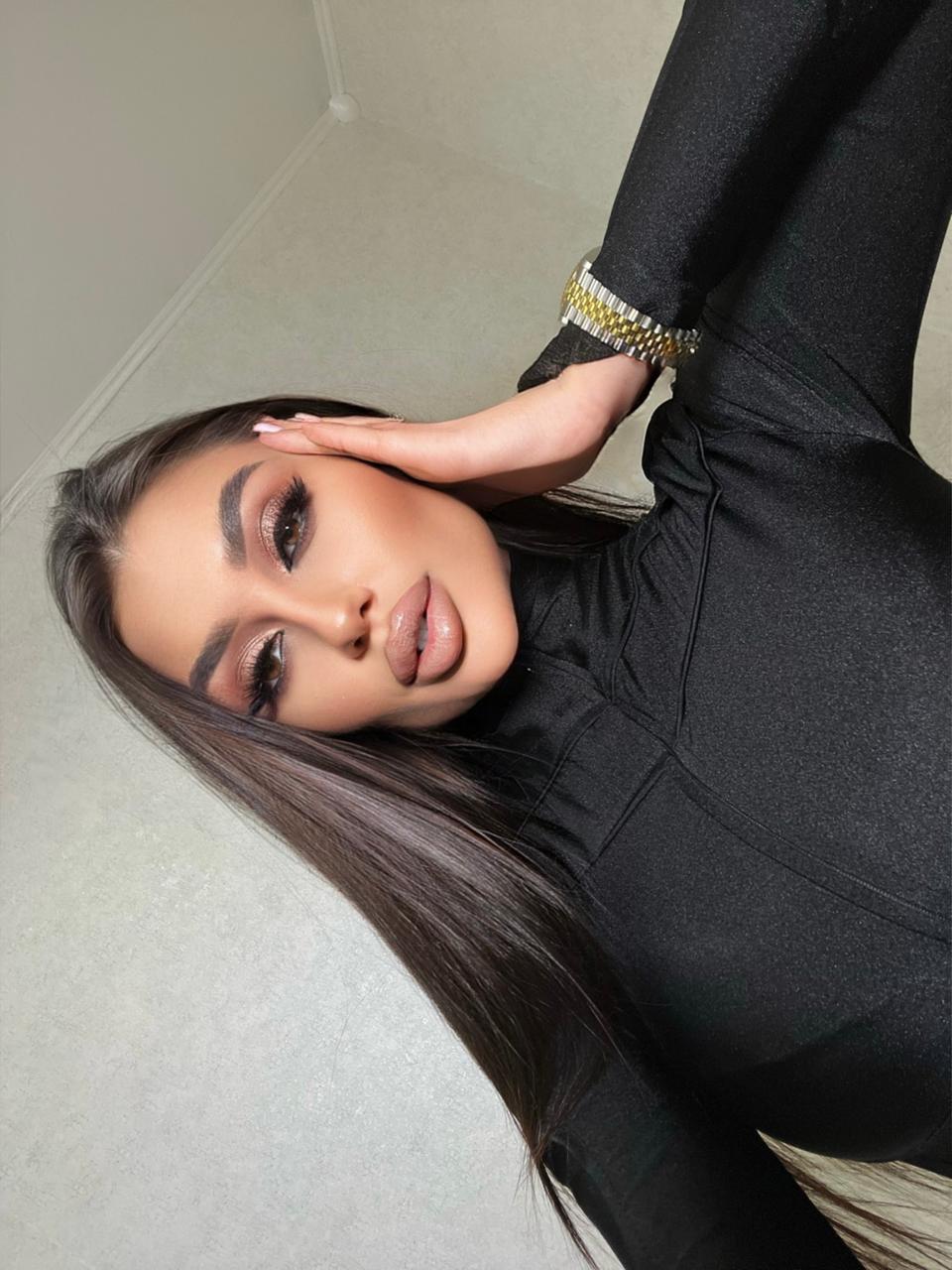 Модель Selena
